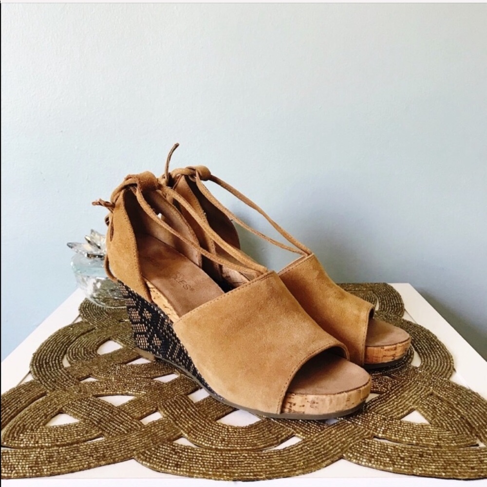 Aerosoles ‘Spring Plush’ Lace Up Wedges Size 7
